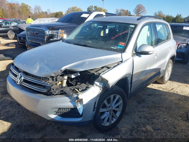 WVGAV7AX4JK000403 Volkswagen Tiguan Limited 2.0t
