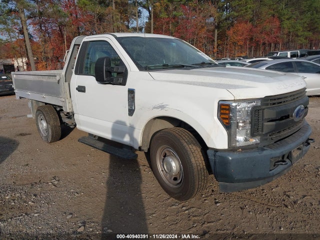 2018 1FDBF2A63JEC26989 main image