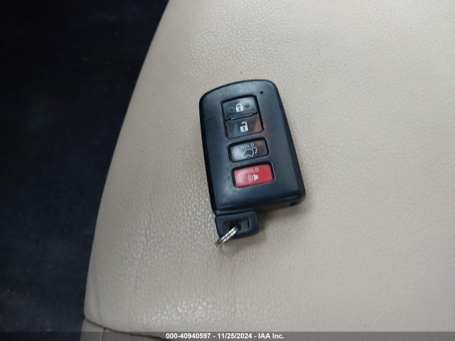 Toyota Rav4 Limited 2014 2T3DFREV6EW219945 Image 11