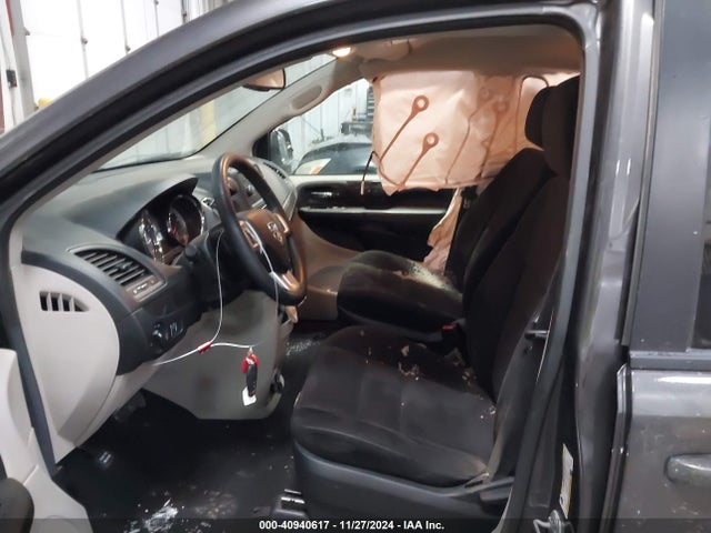 2C4RDGBG8FR511601 Dodge Grand Caravan Se