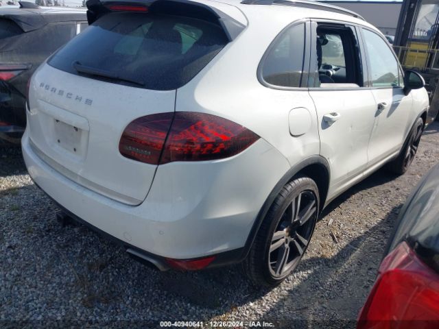 2012 PORSCHE CAYENNE WP1AA2A28CLA04375 Photo 3
