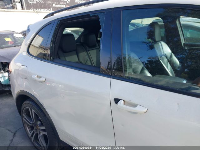 2012 PORSCHE CAYENNE WP1AA2A28CLA04375 Photo 5