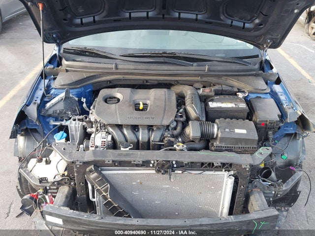 Hyundai ELANTRA SE 2019 5NPD74LF5KH410173 Image 10