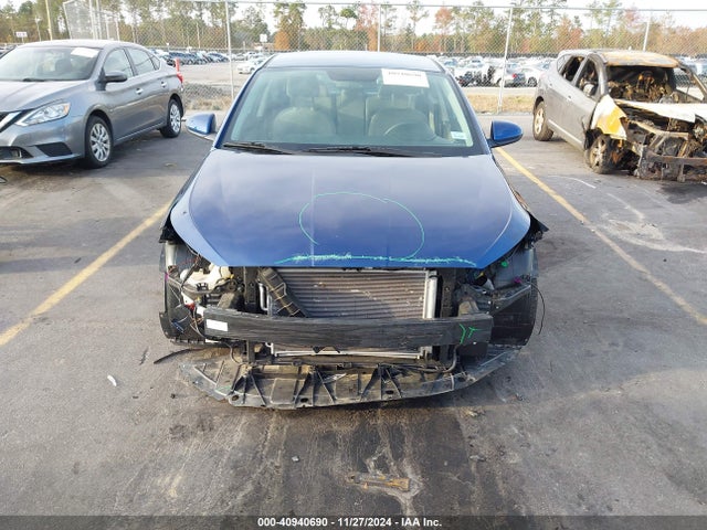 Hyundai ELANTRA SE 2019 5NPD74LF5KH410173 Image 13