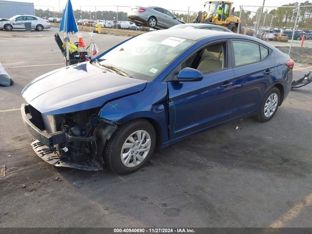 Hyundai ELANTRA SE 2019 5NPD74LF5KH410173 Image 2