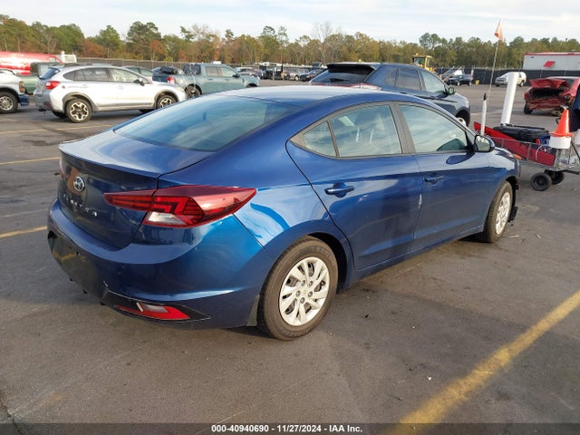 Hyundai ELANTRA SE 2019 5NPD74LF5KH410173 Image 4