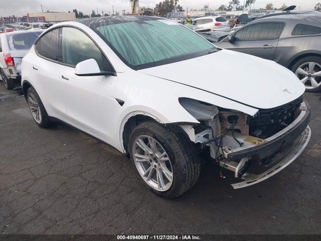 2022 TESLA MODEL Y 7SAYGAEE5NF553411 Photo 0