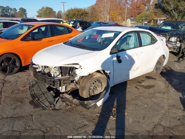 Toyota COROLLA LE 2018 2T1BURHE0JC993122 Image 2