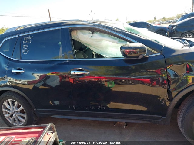 Nissan ROGUE SV 2017 JN8AT2MT5HW406090 Image 12