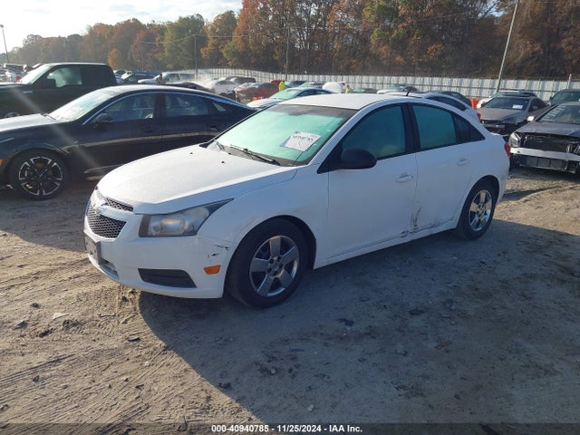 Chevrolet Cruze Ls Auto 2014 1G1PA5SH6E7261927 Image 2