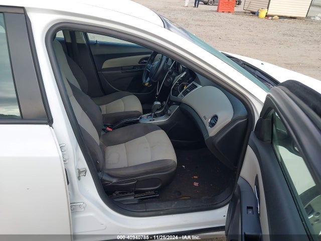 Chevrolet Cruze Ls Auto 2014 1G1PA5SH6E7261927 Image 5