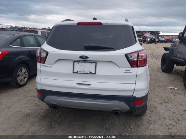 1FMCU0GD4JUC88914 Ford ESCAPE SE