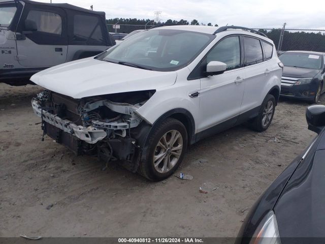 1FMCU0GD4JUC88914 Ford ESCAPE SE