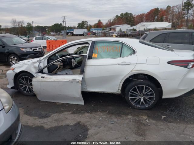 4T1F11AK9NU028078 Toyota CAMRY XLE