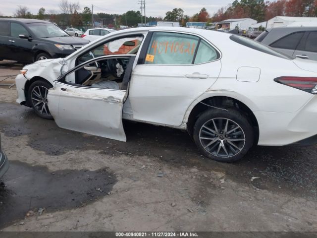 4T1F11AK9NU028078 Toyota CAMRY XLE