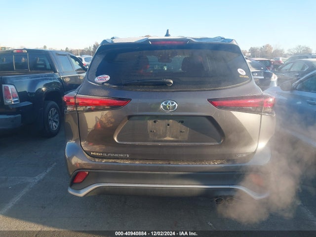 Toyota Highlander Xse 2021 5TDJZRAH1MS084755 Image 16