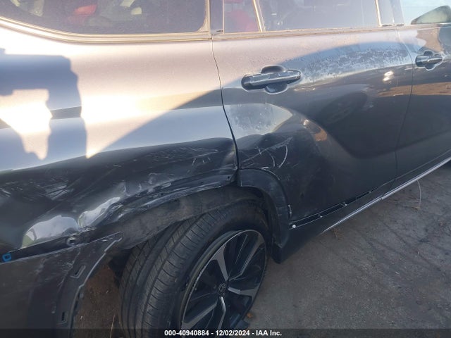 Toyota Highlander Xse 2021 5TDJZRAH1MS084755 Image 17