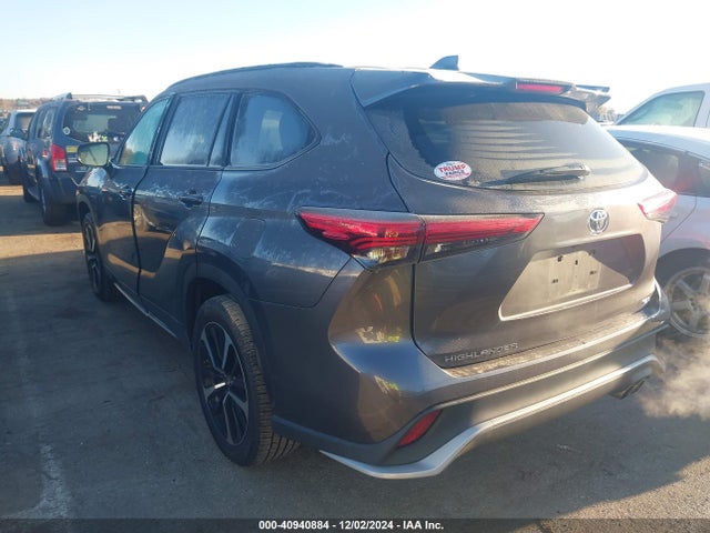 Toyota Highlander Xse 2021 5TDJZRAH1MS084755 Image 3