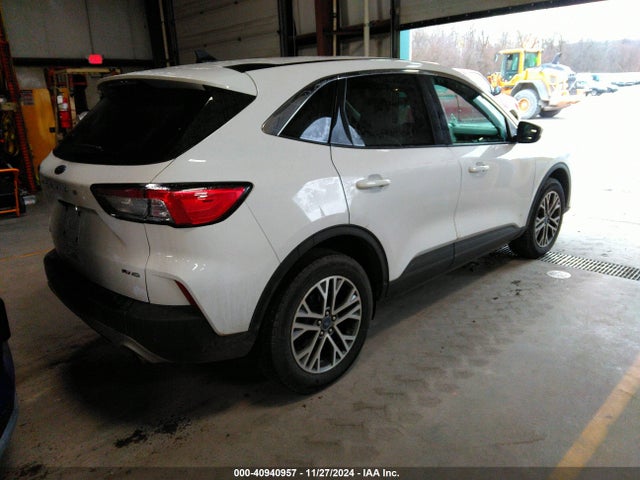 1FMCU9H60NUA34790 Ford ESCAPE SEL