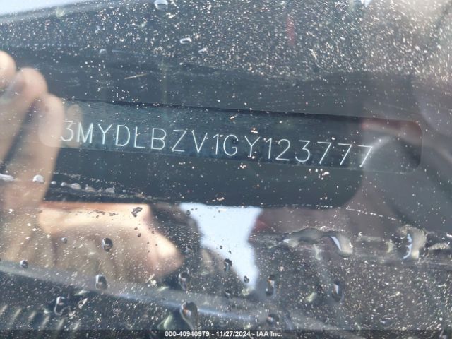 3MYDLBZV1GY123777 Scion IA