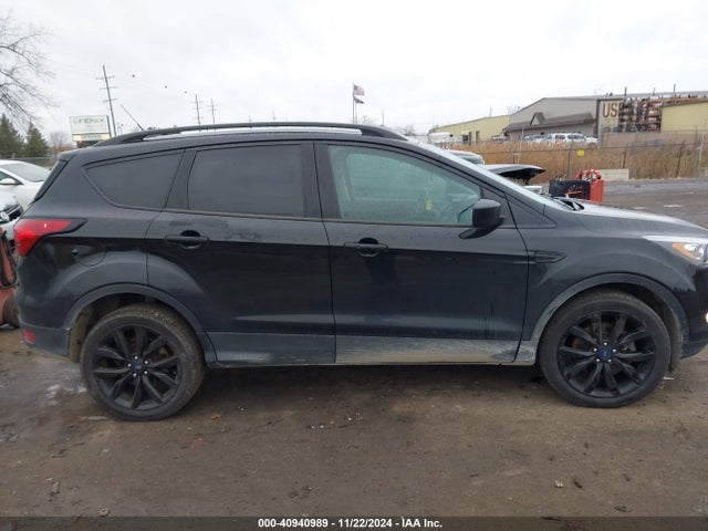 Ford ESCAPE SE 2019 1FMCU9GD0KUA45848 Image 13