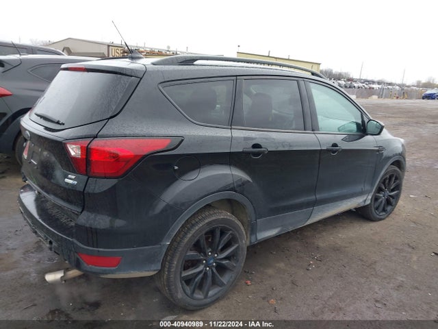 Ford ESCAPE SE 2019 1FMCU9GD0KUA45848 Image 4