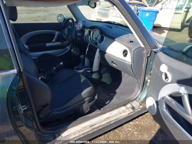 2004 MINI COOPER WMWRC33474TJ54608 Photo 4