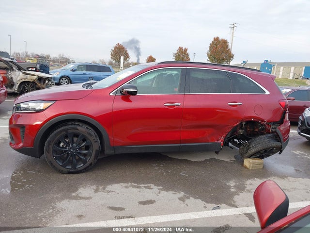KIA Sorento 3.3l S 2019 5XYPG4A55KG589443 Image 14