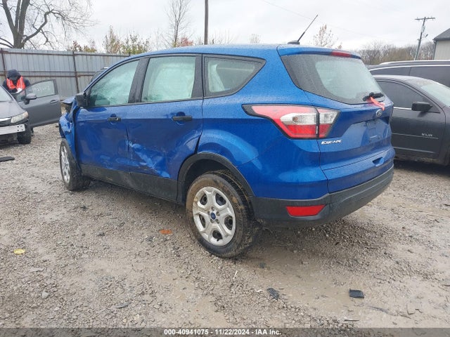 Ford ESCAPE S 2017 1FMCU0F73HUD17633 Image 3