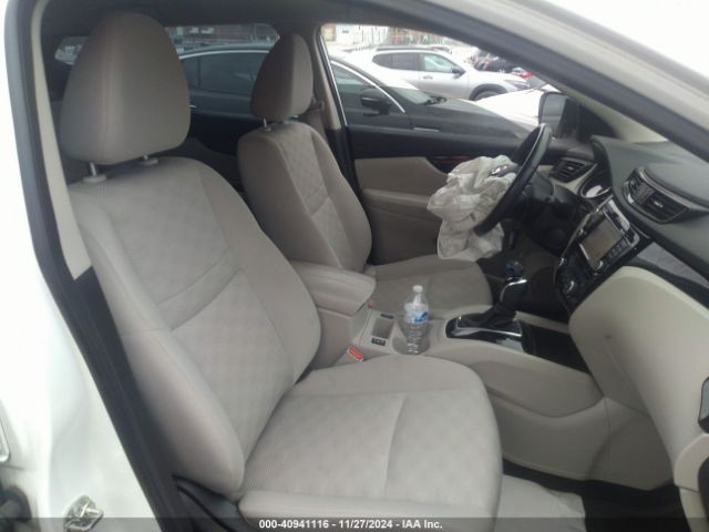 JN1BJ1CR7JW268633 Nissan Rogue Sport Sv