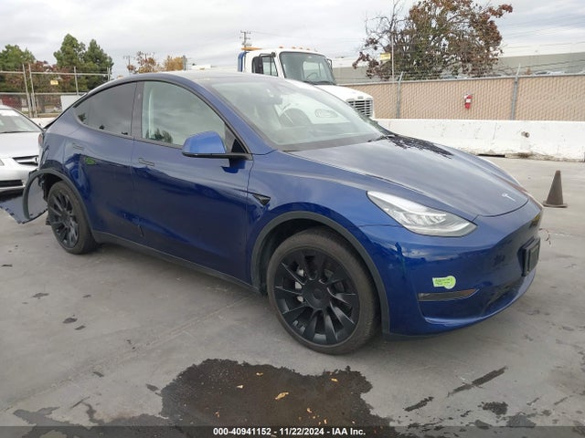 2023 TESLA MODEL Y 7SAYGDEE5PA122567 Photo 0