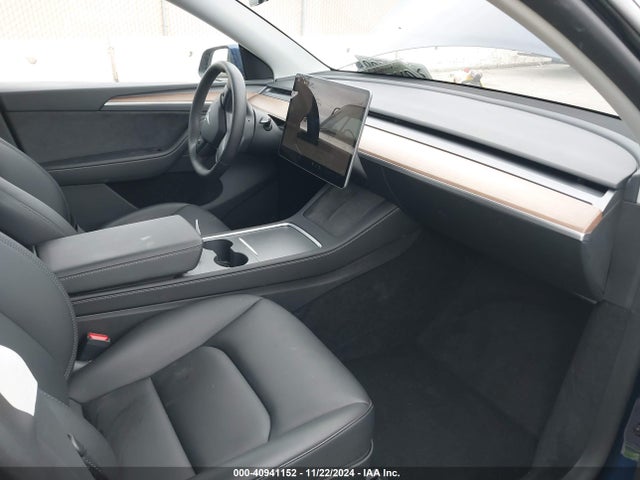 2023 TESLA MODEL Y 7SAYGDEE5PA122567 Photo 4