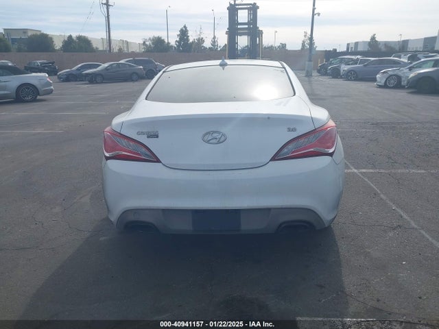 Hyundai Genesis 3.8 Base 2015 KMHHT6KJ3FU125221 Image 16