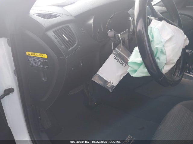 Hyundai Genesis 3.8 Base 2015 KMHHT6KJ3FU125221 Image 18