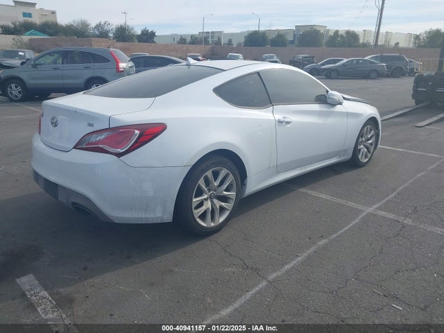 Hyundai Genesis 3.8 Base 2015 KMHHT6KJ3FU125221 Image 4