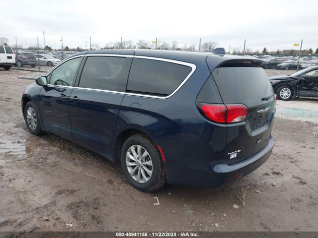 2C4RC1DG3HR592796 Chrysler Pacifica Touring