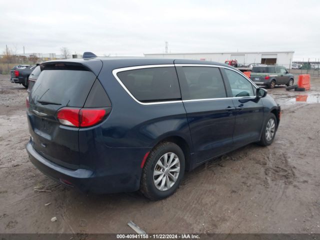 2C4RC1DG3HR592796 Chrysler Pacifica Touring