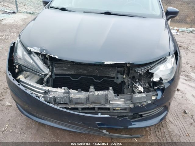 2C4RC1DG3HR592796 Chrysler Pacifica Touring