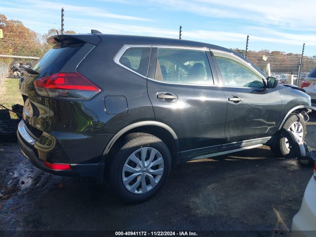 Nissan ROGUE S 2018 5N1AT2MVXJC768819 Image 4