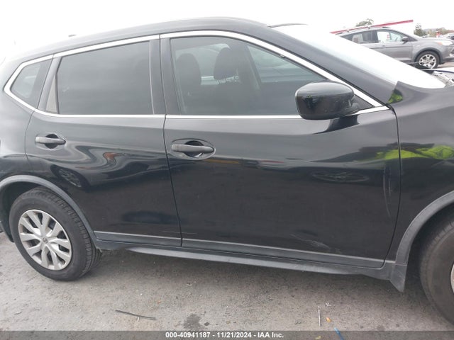 Nissan ROGUE S 2018 KNMAT2MT0JP606323 Image 13