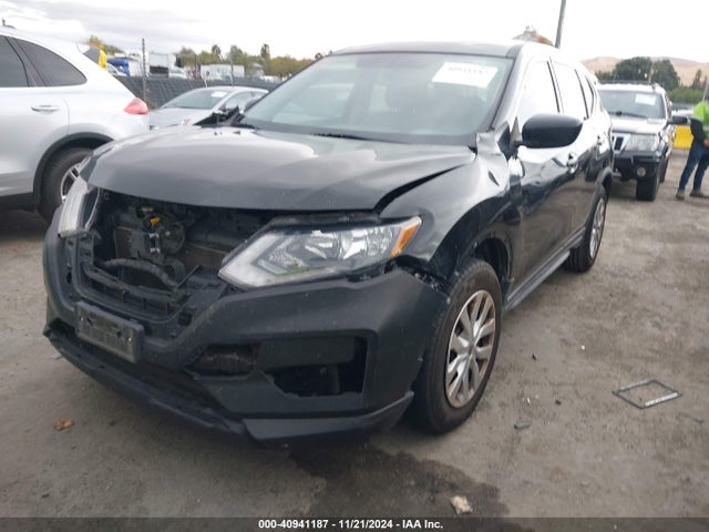 Nissan ROGUE S 2018 KNMAT2MT0JP606323 Image 2
