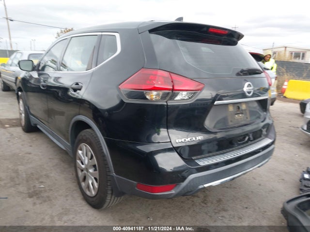 Nissan ROGUE S 2018 KNMAT2MT0JP606323 Image 3