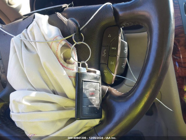 2011 CADILLAC DTS 1G6KH5E69BU145662 Photo 10