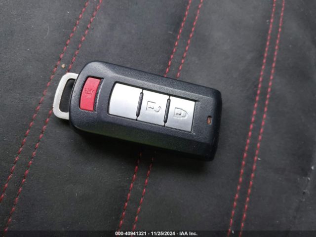 JA4AR3AW1JU004318 Mitsubishi Outlander Sport 2.4 Se
