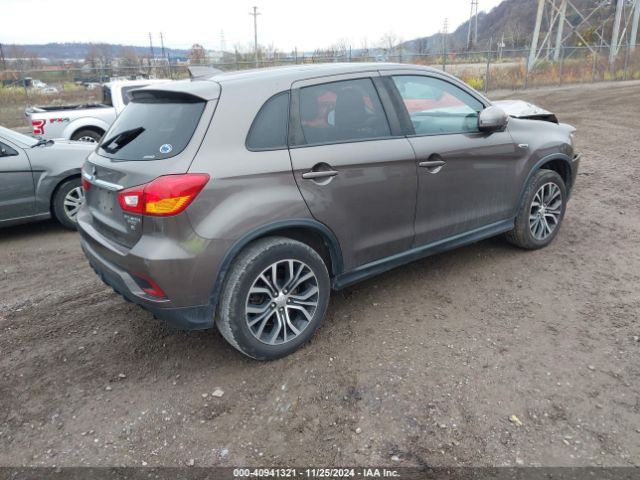 JA4AR3AW1JU004318 Mitsubishi Outlander Sport 2.4 Se