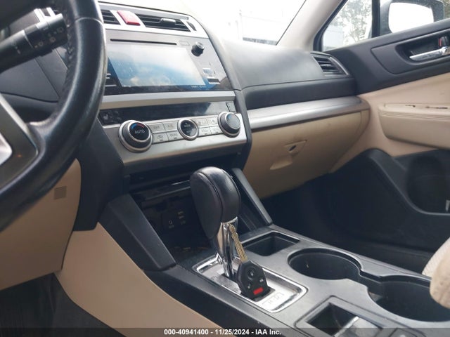 Subaru Outback 2.5i Premium 2016 4S4BSACCXG3334006 Image 11