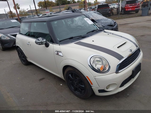 2010 MINI COOPER S WMWMF7C50ATX44842 Photo 0