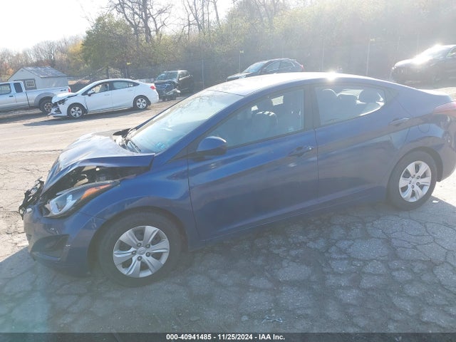 Hyundai ELANTRA SE 2016 5NPDH4AE8GH713947 Image 2
