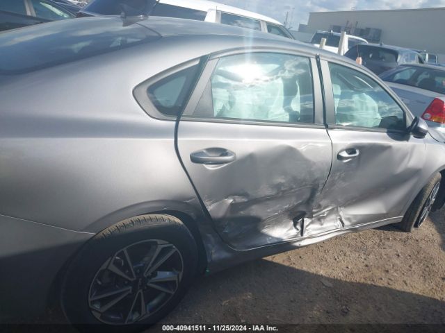 3KPF24AD9PE622384 KIA Forte Lxs