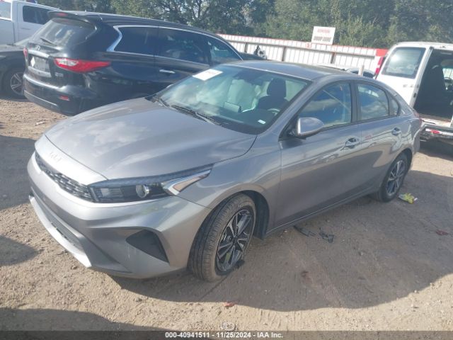 3KPF24AD9PE622384 KIA Forte Lxs